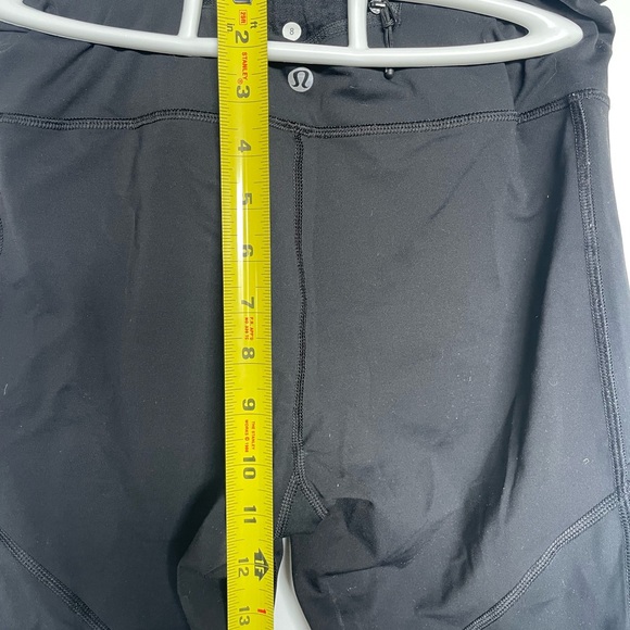 Lululemon cropped leggings - Picture 2 of 4